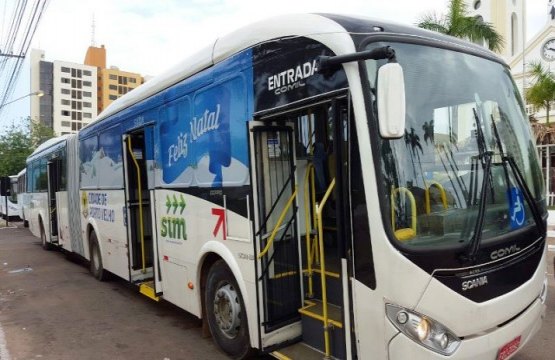 Prefeitura diz que licitação para contratar empresa de ônibus não foi anulada
