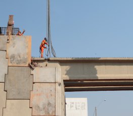 INFRAESTRUTURA: Prefeito visita viaduto da BR com Rua Três e Meio