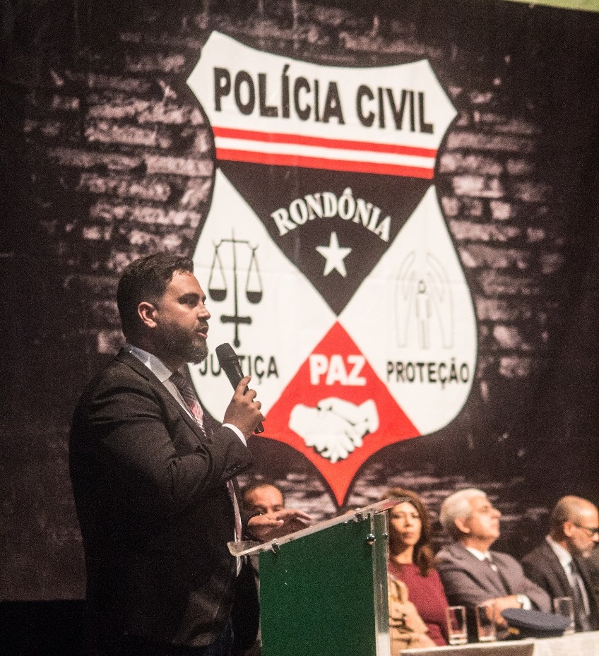 Léo Moraes é patrono da formatura dos novos Policiais Civis