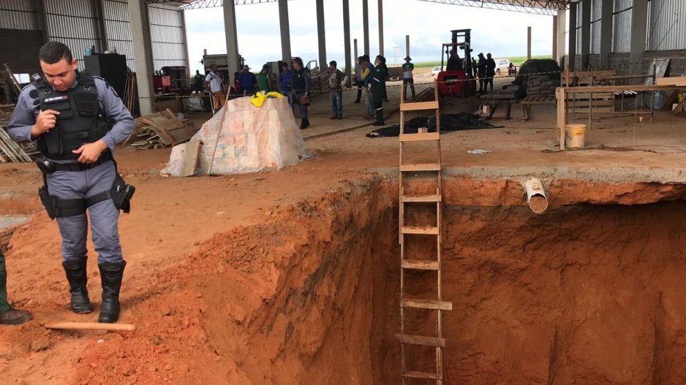 FATALIDADE: Trabalhadores morrem soterrados ao perfurar poço em fazenda