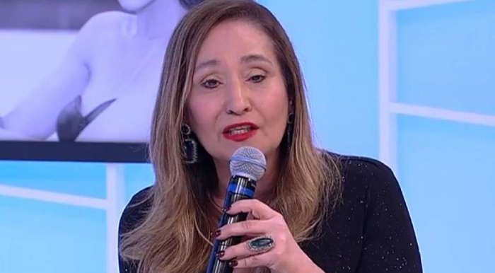 DE SAÍDA? Sonia Abrão negocia com emissoras e pode deixar a RedeTV! em 2020