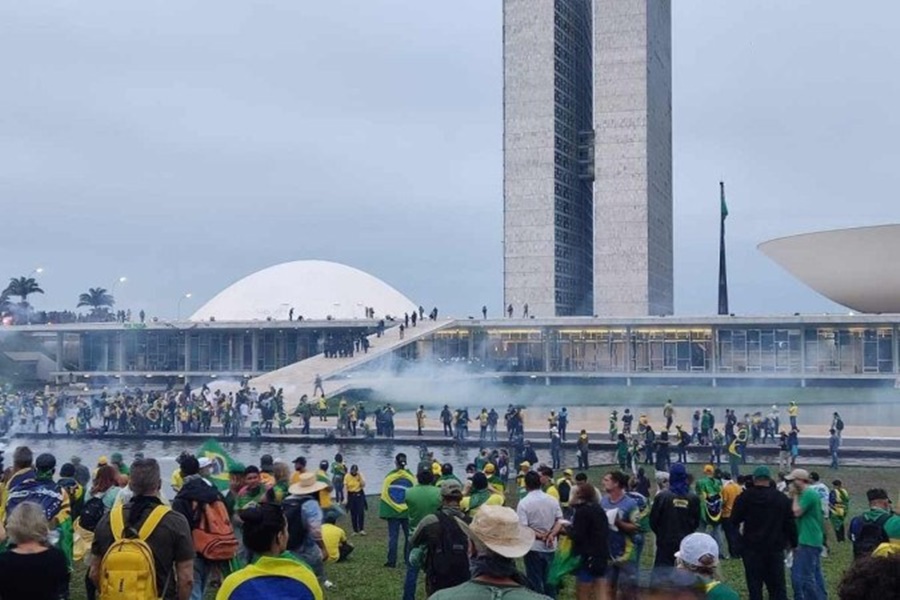 INDÍCIOS: Arquivos no celular de assessor de Bolsonaro detalham roteiro para golpe