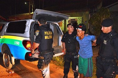 Polícia prende homem suspeito de efetuar roubos na zona Sul