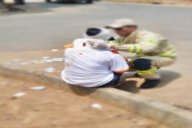 Motociclista fica gravemente ferida em acidente de trânsito 