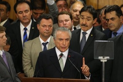 Temer cobra fidelidade na votação do impeachment hoje