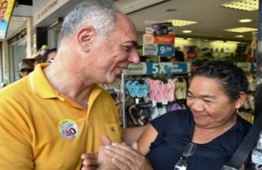 ELEIÇÕES 2012 - Mauro Nazif visita famílias no 7 de setembro