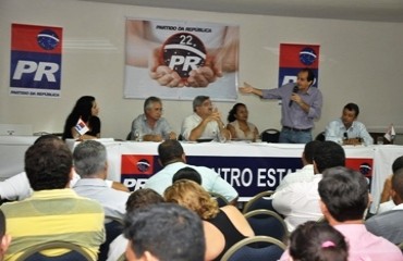 PR reforça filiações durante encontros municipais rumo às eleições 2012