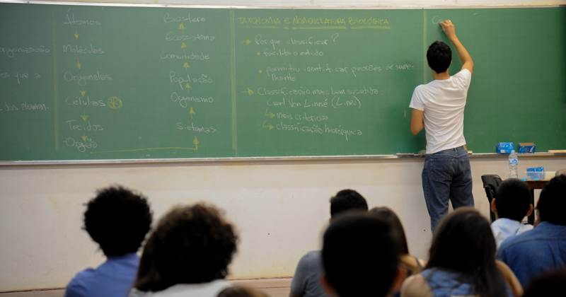 Professores interessados em cursar licenciaturas já podem se cadastrar