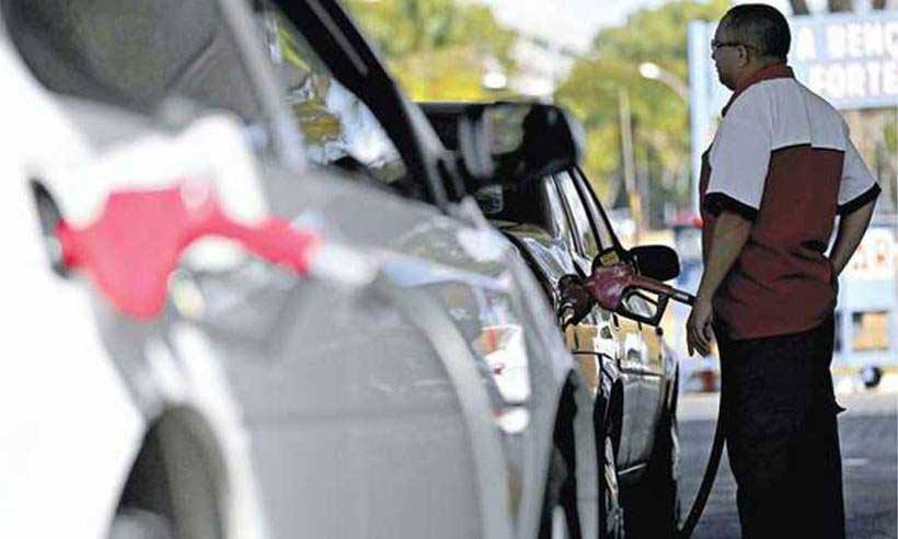 NAS REFINARIAS : Petrobras sobe preço da gasolina em 0,74%; diesel segue em R$ 2,1016