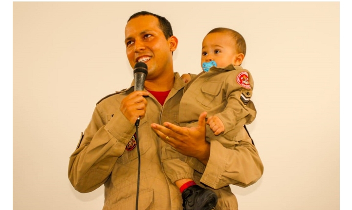 BATALHA VENCIDA: Corpo de Bombeiros presta homenagem a filho de sargento