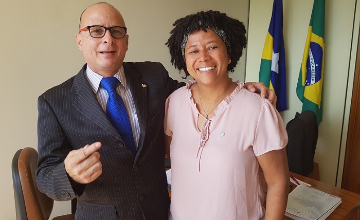 REIVINDICAÇÕES: Vice-presidente do Sindsbor visita gabinete na deputada Sílvia Cristina