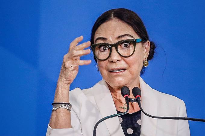 DEMITIDA: Governo Bolsonaro publica exoneração de Regina Duarte da Cultura