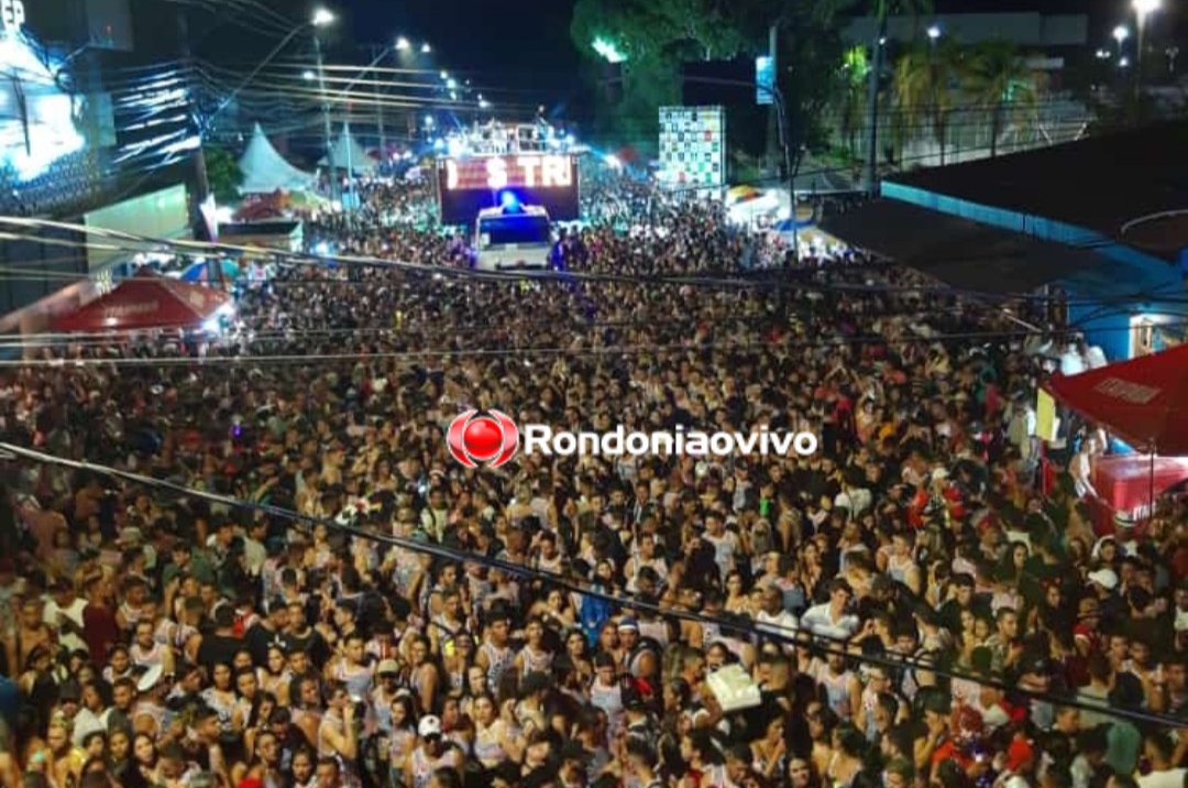 CARNAVAL: Foliões se esfaqueiam durante desfile de bloco na capital