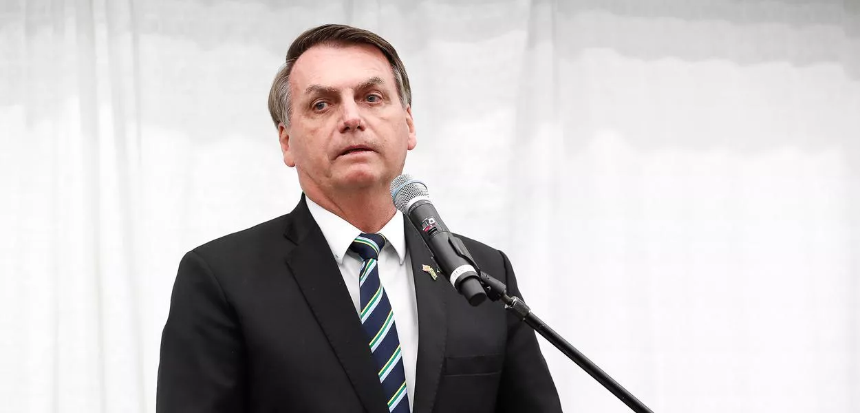 SEM AGLOMERAÇÃO: Presidente Bolsonaro cancela agenda por risco do novo coronavírus