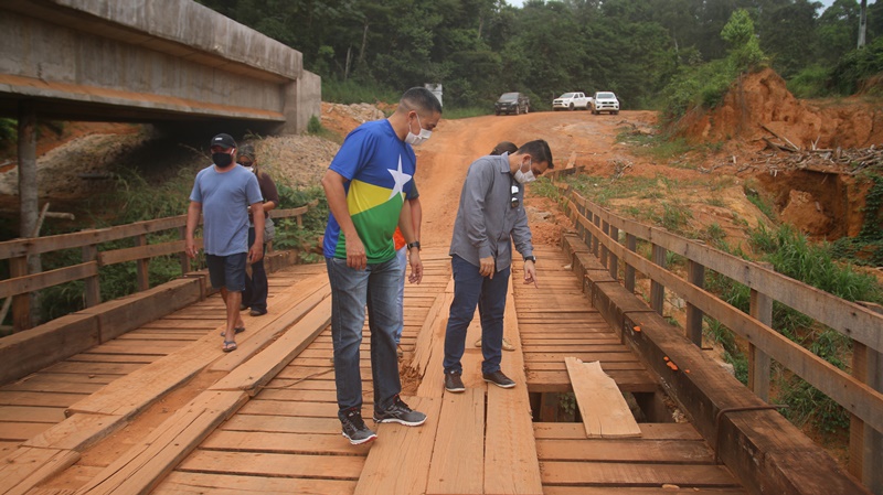 RAMAL ALIANÇA: Deputado Eyder Brasil vistoria obras na RO 005