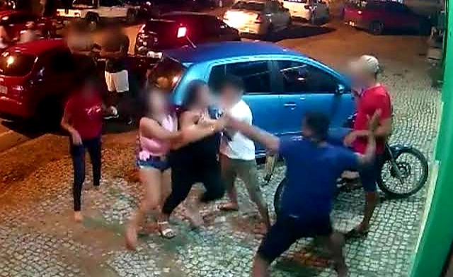 BARRACO: Agrônomo é preso por agredir namorada na frente de casa noturna