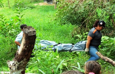 POLÍCIA – Moradores do bairro Teixeirão localizam cadáver em córrego 