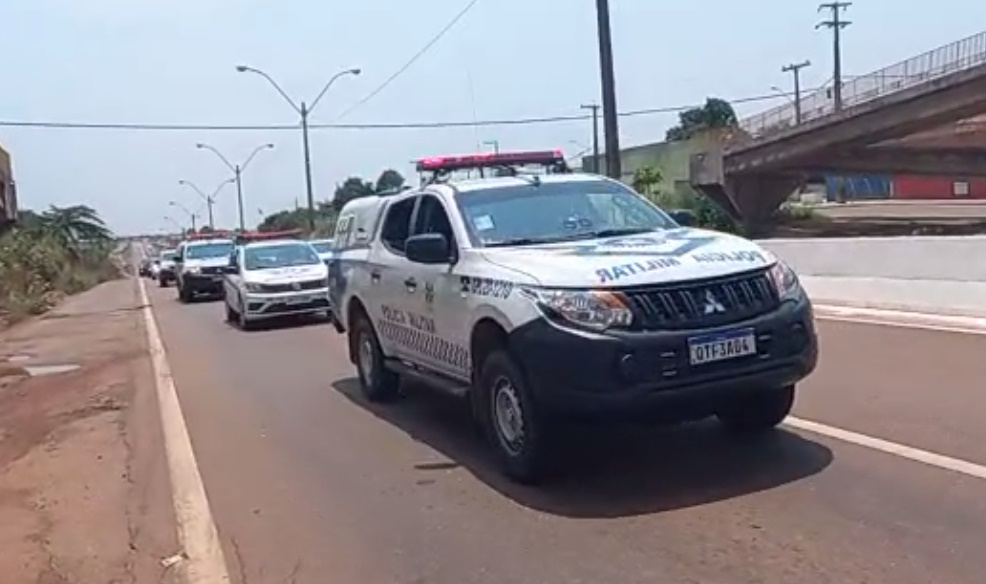 ASSISTA AO VIVO: Cortejo do enterro do tenente Figueiredo morto em fazenda