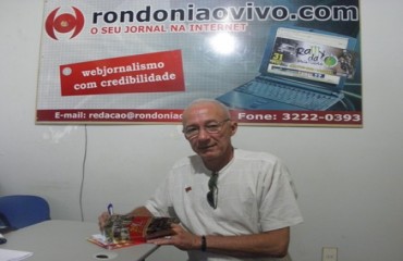 Professor Pantera lança livro em homenagem aos 90 anos de comunismo no Brasil