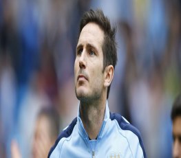 Ídolo do Chelsea, Lampard se aposenta do futebol aos 38 anos