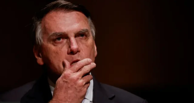 ATAQUE À DEMOCRACIA: PF indicia Bolsonaro e 36 pessoas por plano de golpe