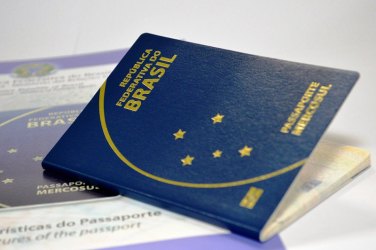 Passaportes brasileiros passam a ter validade de 10 anos 