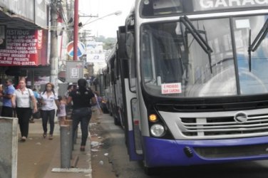 Justiça propõem suspensão por 60 dias da greve no transporte coletivo e mantém liminar de 80% da frota