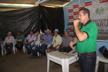 Produtores recebem treinamento sobre silagem 