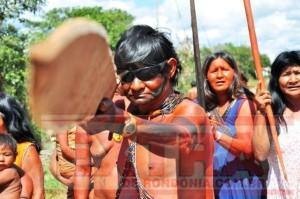 Índios que cobram pedágio na BR-174 tem caminhonete roubada 