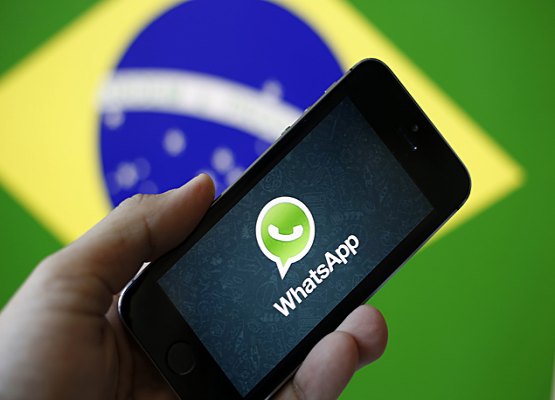 Decisão judicial aumenta pressão para WhatsApp abrir dados no Brasil