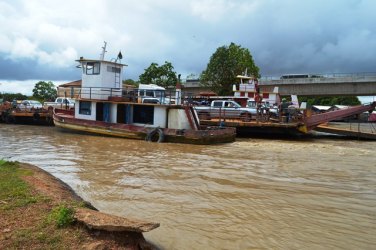 CHEIA - DNIT interdita travessia da balsa na BR-319 para Humaitá