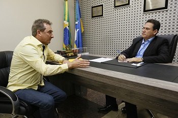 Deputado Maurão se compromete em ajudar Rolim de Moura