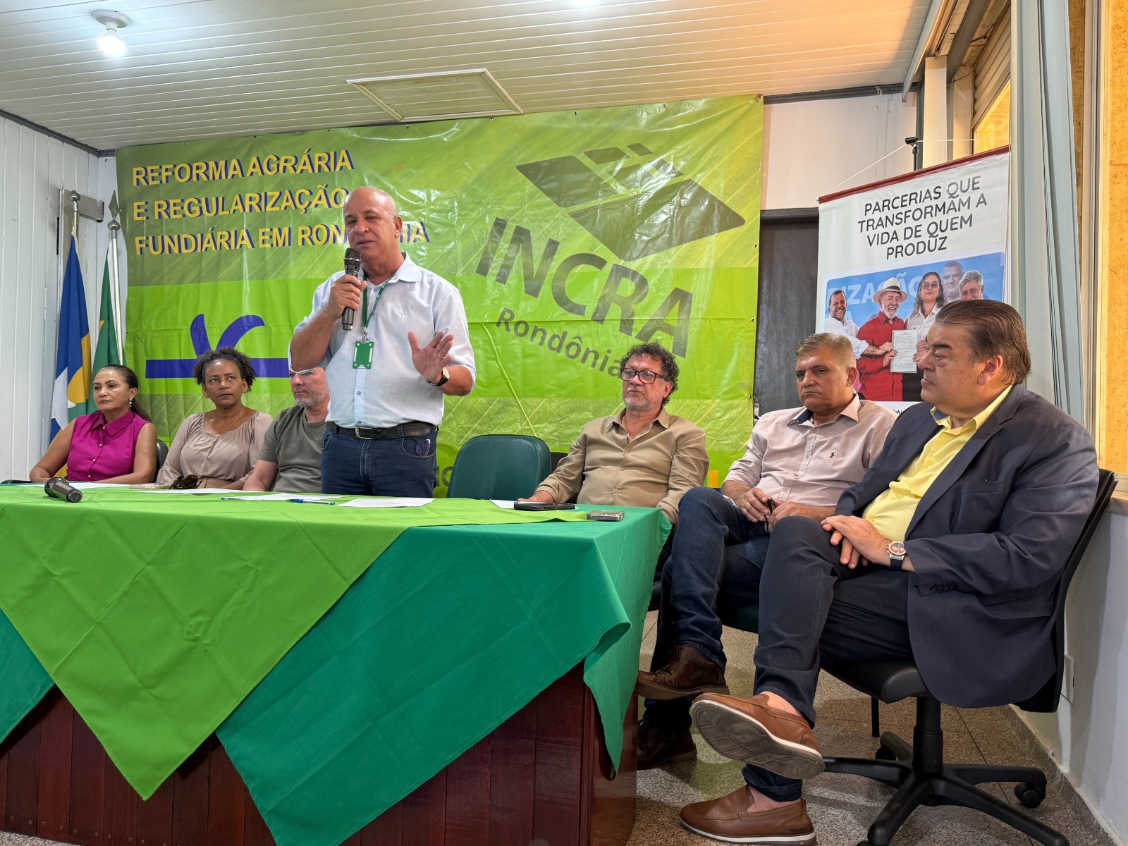 DA POSSE À PROPRIEDADE: Famílias rurais de Porto Velho e Candeias recebem títulos do Incra