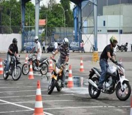 GRATUITO: Empresa oferece curso de aperfeiçoamento de pilotagem em motos