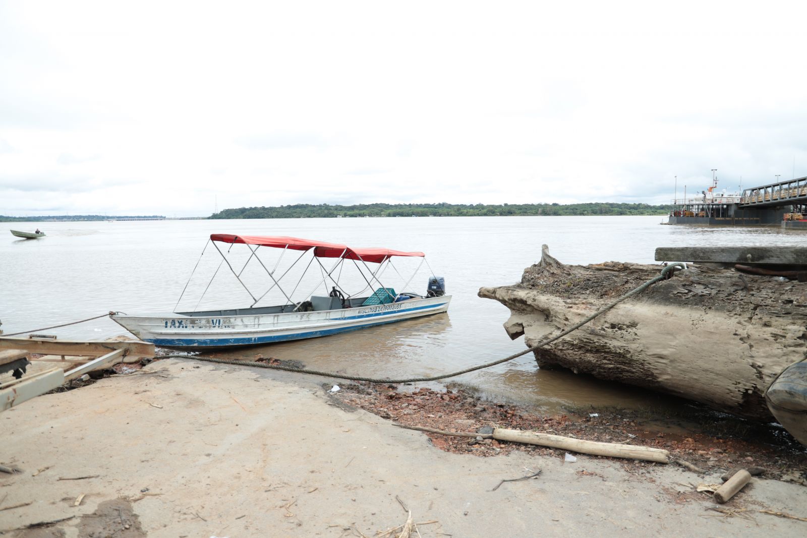 RIO MADEIRA: Ribeirinhos e proprietários de embarcação são alertados pela Defesa Civil