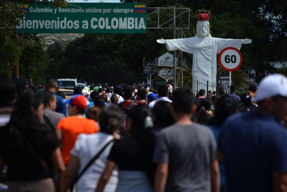 Número de venezuelanos em busca de asilo aumenta 2.000% desde 2014