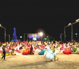 Três quadrilhas se consagram campeãs na 36ª edição do Arraial Flor do Maracujá