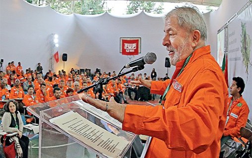 Lula é suspeito de ter se beneficiado do petrolão