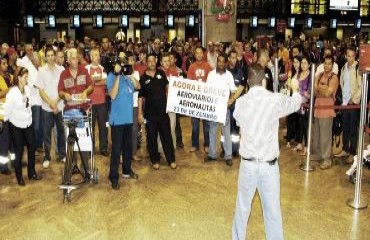 Greve no setor aéreo está suspensa até 7 de janeiro; Justiça Federal impôs multa de 3 milhões a trabalhadores