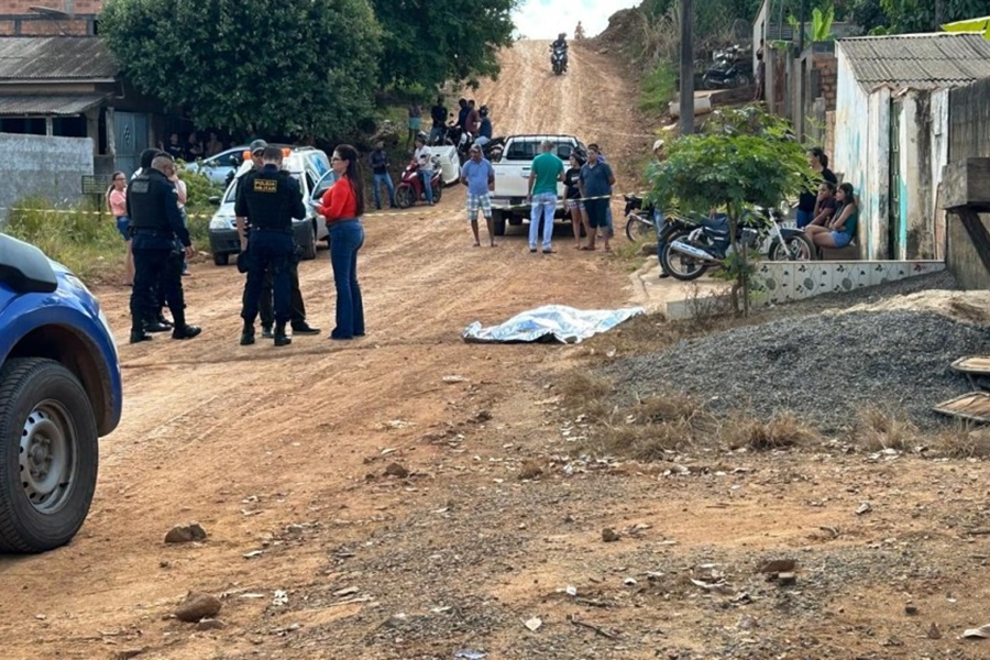 DUPLO HOMICÍDIO: Homens são executados a tiros na Rua Almirante Barroso