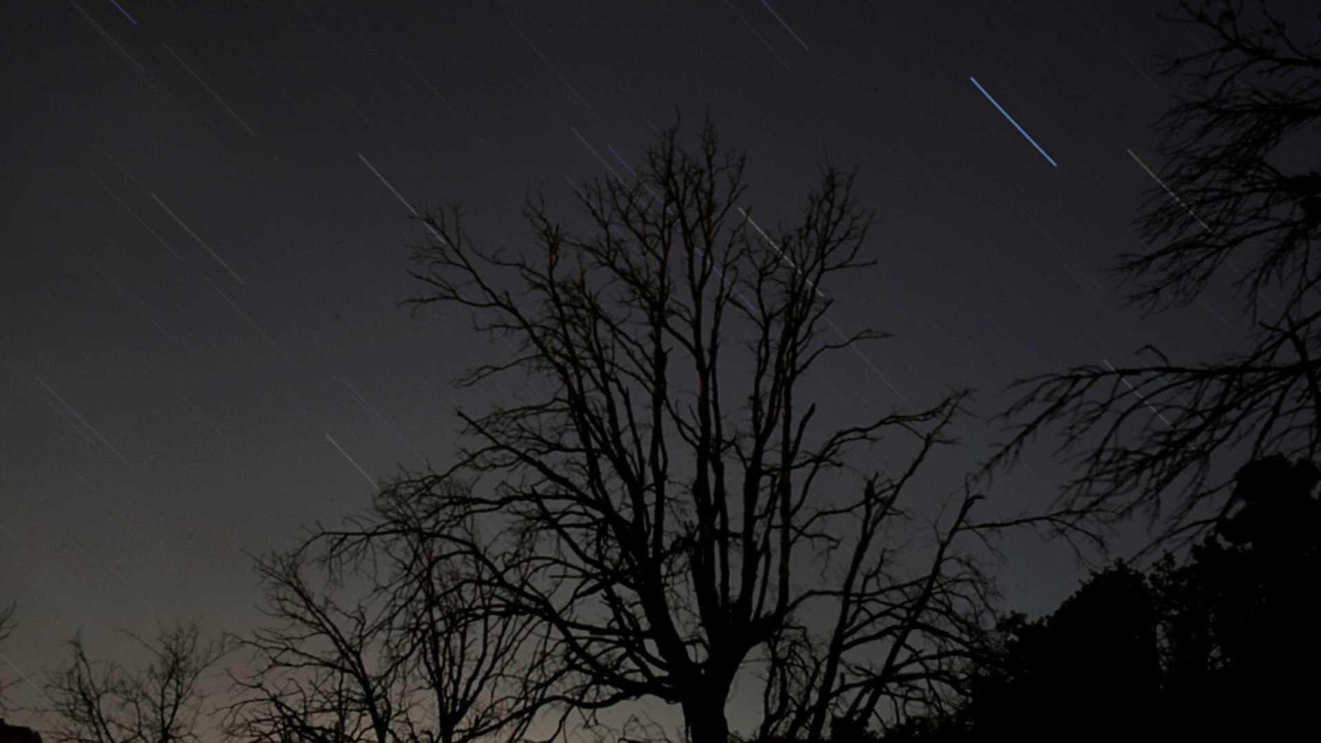 VOCÊ VIU? Madrugada desta sexta-feira teve última chuva de meteoros do ano