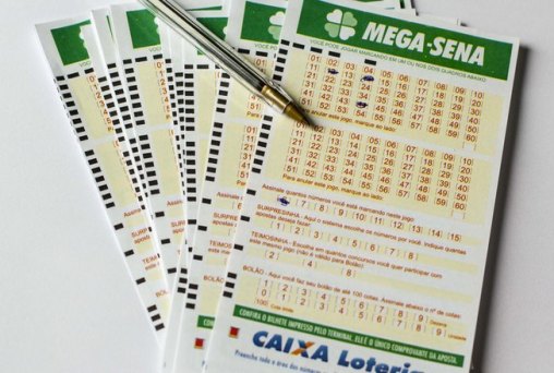 Prêmio da Mega-Sena acumula e deve pagar R$ 125 milhões