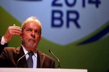 
Delator implica 15 partidos e diz que entregou dinheiro vivo para campanha de Lula