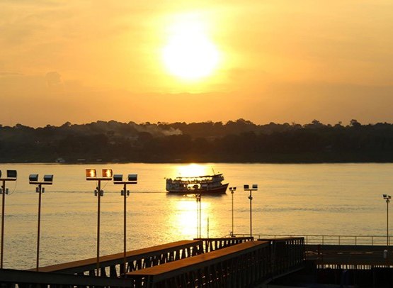 TEMPO - sexta-feira de sol forte em todas as áreas da capital