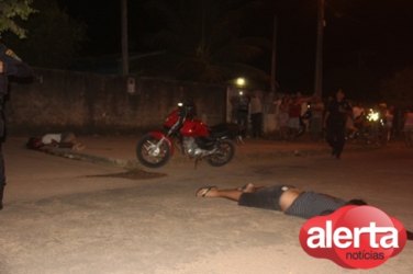 Jovens são executados em frente de casa