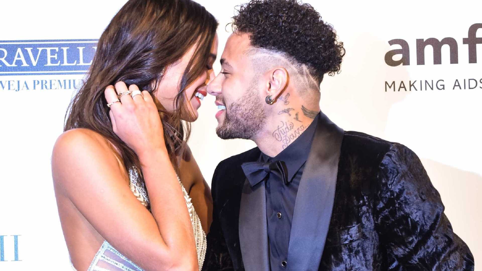 'DA SUA MAIOR FÃ': Após críticas a Neymar, Marquezine se pronuncia: 'Orgulho de você'