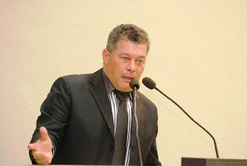 Deputado Edson Martins defende programa de melhoria da cultura do café 