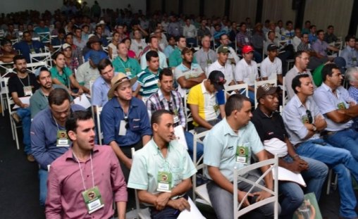 Mais de 780 pessoas estiveram presentes na etapa Circuito ExpoCorte 2015 