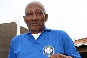 Morre Djalma Santos, o maior lateral de todos os tempos