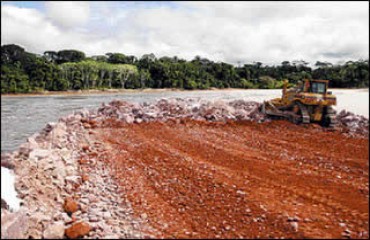 BOTA FORA - Leitor garante que nota de Santo Antônio sobre construção de ensecadeira é mentirosa